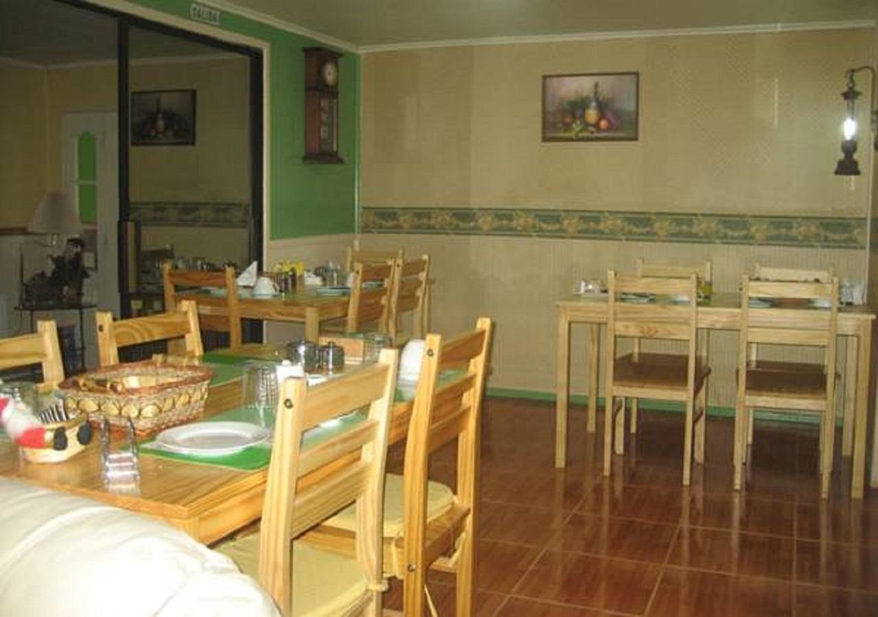Hostal South Wind I Puerto Natales Eksteriør billede